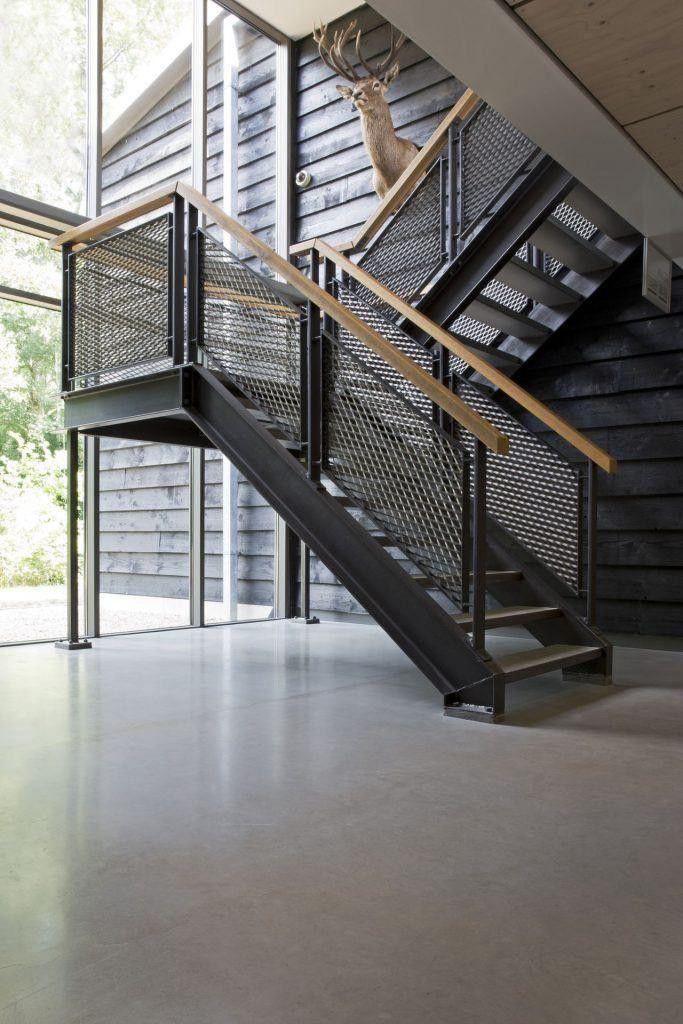 Interior stair and railing mesh